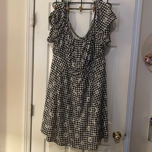 Torrid size 4 gingham black and white plaid Daisy dress. Nwt.